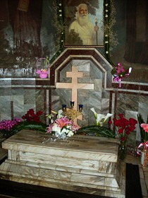 Гробница архиепископа Серафима
