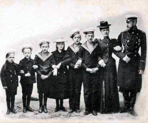 Великий князь Константин Константинович с семьей